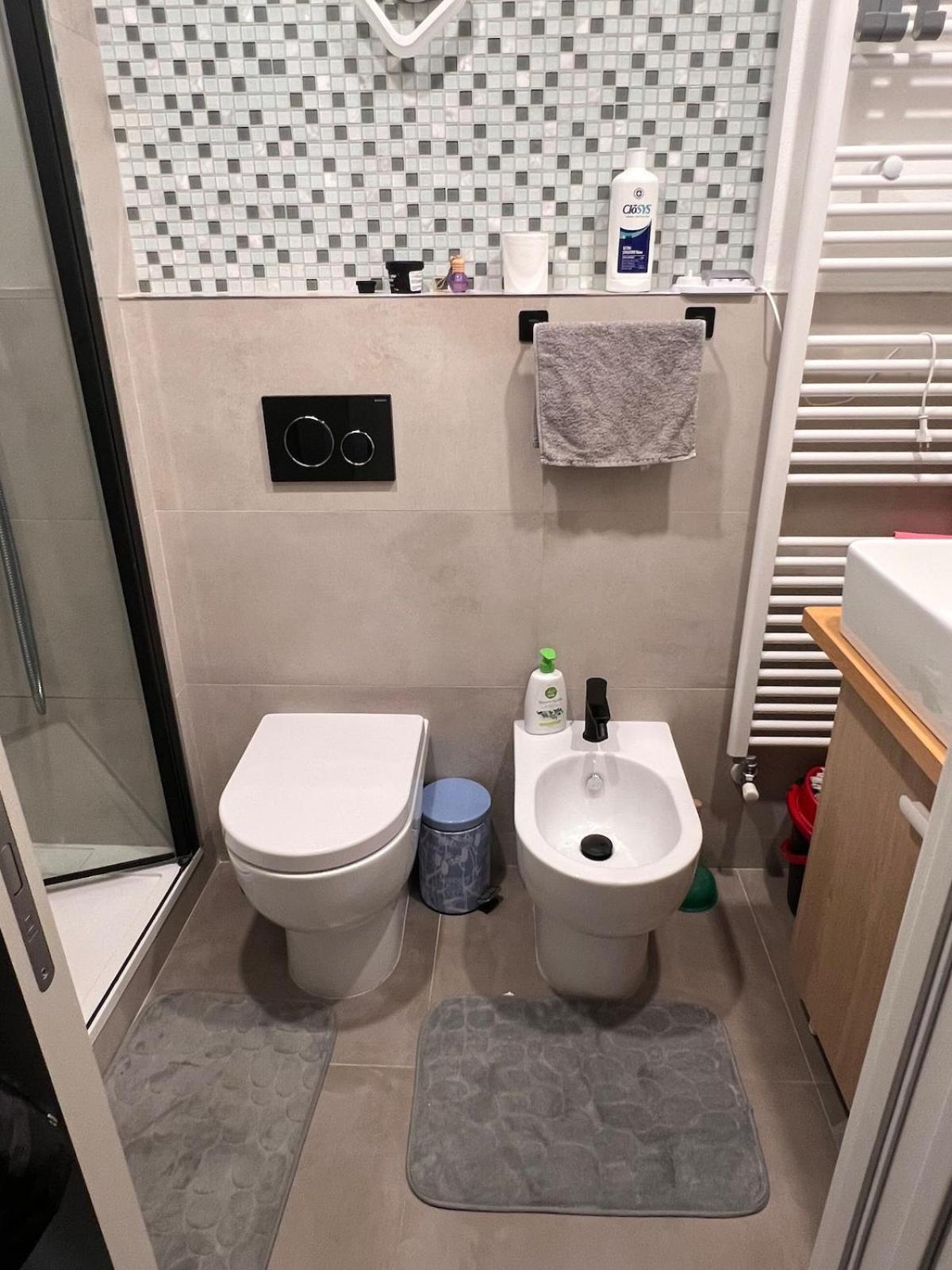 Cosy Nest Apartment Savona Ngoại thất bức ảnh